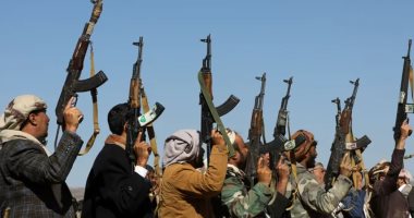 قصف يستهدف موقعا عسكريا للحوثيين في منطقة الجبانة بمحافظة الحديدة